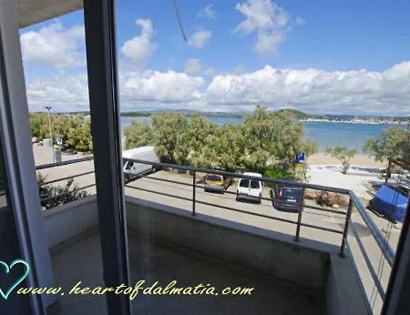 Apartment Luke Beach 4+1 Id:716 *